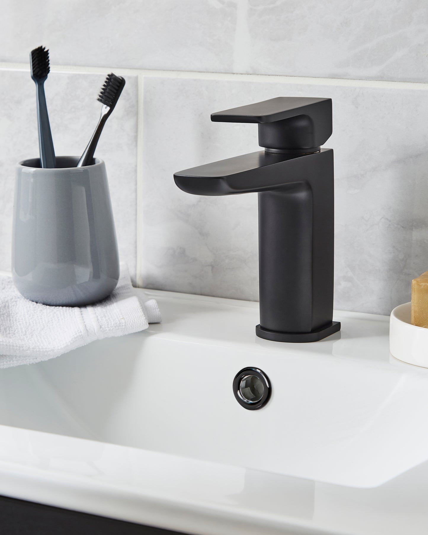 KOLT MONO BASIN MIXER MATT BLACK TAP310KBL